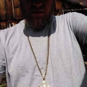 Meet your Posher, Christopher